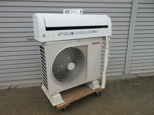 14.20WA2013 東芝 TOSHIBA ルームエアコン RAS-2211TM-W 冷房 2.2 kW、暖房 2.7 kW　リモコン付き