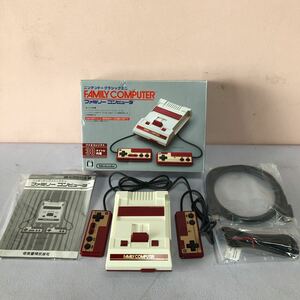 Nintendo 任天堂 ニンテンドークラシックミニ ファミリーコンピュータ 本体　CLV-101 動作未確認　未チェック　ジャンク品