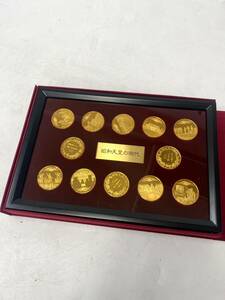 美品 昭和天皇の御代 純銀製 純金仕上 プルーフ メダル コイン 12枚セット 額装付き ik040605