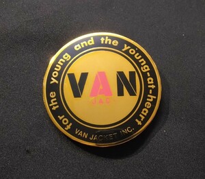 VAN JAC ヴァンジャケット　丸VAN カーバッジ 限定カラー ゴールド カーバッチ グリルバッジ　稀少モデル