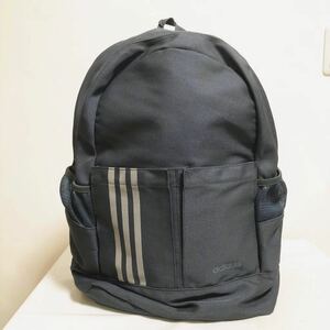 和186★ adidas アディダス リュック バックパック デイリーバッグ メンズ グレー