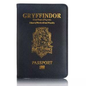 【匿名配送&補償付き】ハリーポッター グリフィンドール パスポートケース / Harry Potter Gryffindor Passport Wallet