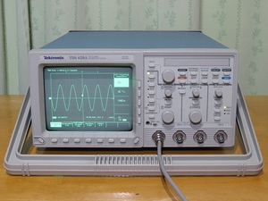 Tektronix TDS420A オシロスコープ 200MHz