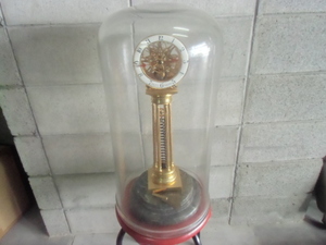 本金装飾　大理石　柱振り子置時計　　時代ガラスケース付　　すごく重いです。