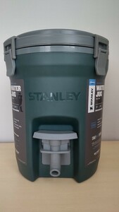 新品未使用　STANLEYウォータージャグ グリーン　アウトドア　キャンプ　スポーツ　 BBQ　3.8Ｌ