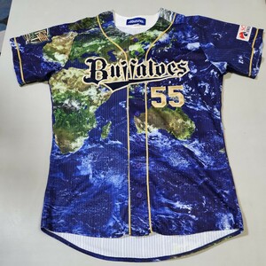 オリックスバファローズT-岡田選手応援レプリカユニフォーム　大坂夏の陣限定ユニホーム　地球柄　中古美品　ハイクオリティ－ユニホーム