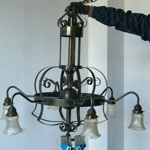 アンティーク 家具 ブラス シャンデリア 6灯 照明 天井照明 イギリス 英国 1900年頃 真鍮製 ビンテージ 170A