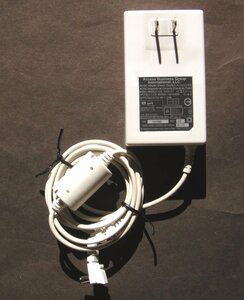 AcBel Amway アムウェイACアダプター 電源アダプタ 100912T 19V 3.16A φ5.5mm センターピン無し 白 ホワイト 浄水器用 中古品