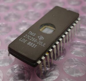 Ti (Texas Instruments) 27C256‐20JL .HG115