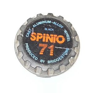 【O-2044】　SPINTO　71　スピント センターキャップ　６２ミリ　爪割れ有　１枚