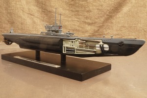 ★ドイツ潜水艦　U-552 UボートVIIC型　1/350　953030　ATLAS