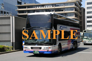 D【バス写真】L版２枚　西日本JRバス　エアロキング　北陸道特急