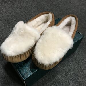 エミュー エミュ モカシン ファー スリッポン ムートン ケアンズスエードファー リバースファー CAIRNS REVERSE SUEDE FUR W11705 us7