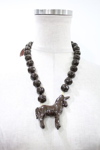 Q-pot. / Lollipop Chocolate Unicorn Necklace 茶 H-24-02-25-2041-QP-AC-KB-ZH