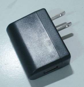 USB充電器 日本通信　KSAS0060510100VUU 　DC5.1V1.0A　■yh3070