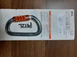 ペツル　エーエムディ　D型カラビナ　PETZL AM-D　トライアクトロック　クライミング　未使用