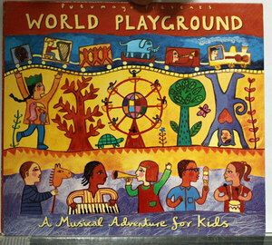 【ワールドCD】WORLD PLAYGROUND★テーマは世界の音の遊園地。子供たちと家族が遊んでいる風景をイメージした楽曲を収録したコンピ他全12曲