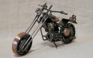 オートバイ　鉄屑金属工芸品　390ｇ　　　　　AW23