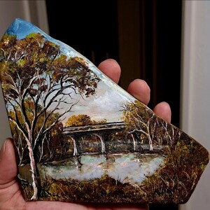 オパール原石　オーストラリア産　ボルダーオパール　約７００g　油絵　絵画　美術品　アート　鉱石　宝石　蛋白石　パワーストーン
