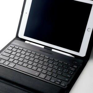 送料無料ELECOM/ iPad用ワイヤレス/キーボード/TK-CAP01IBK