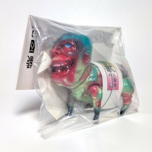 KAIJU TAN PIG PIG MAN 人面豚 グレー成型 赤緑水色塗装 ソフビ フィギュア