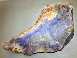 インドネシア　ジャワ島　スカブミ産大きな天然パープルカルセドニー原石557g激レア石^ ^