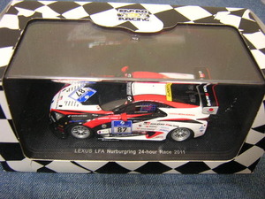 1/43　EBBRO　2011年ニュルブルクリンク24時間レースクラス8位　レクサスLFA#87　木下隆之、脇坂寿一、A・ロッテラー