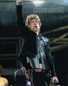 ミック・ジャガー Mick Jagger/ライブで手を挙げる写真/ザ・ローリング・ストーンズ The Rolling Stones