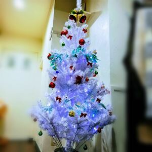 クリスマスツリー / 高さ180cm ホワイト / ツリーのみ、装飾は付きません