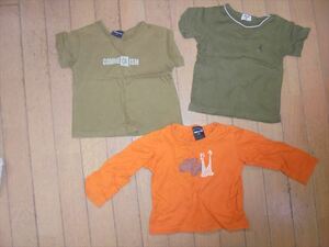 コムサイムズとコムサデモード 計3枚★カーキの半袖Tシャツ2枚、オレンジの長袖Tシャツ1枚★90