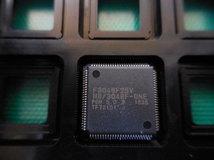Renesas　HD64F3048BF25V　マイコン