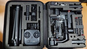 【中古】DJI RONIN-M ハードケース、ワイヤレス親指コントローラー付き【バッテリー不可】