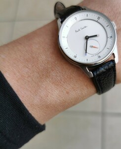 ポールスミスのレディース腕時計　黒い革ベルト