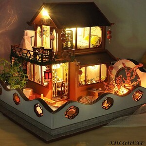 桜が印象的な ドールハウス ミニチュア LEDライト アクリルケース オルゴール 人形 お家 おままごと 組み立て プレゼント 模型 おもちゃ