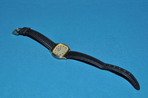 SEIKO クォーツ腕時計　レディースサイズ 2320-5330