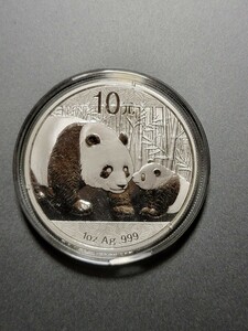 中国　パンダ銀貨　2011 美品　コインケース入り　