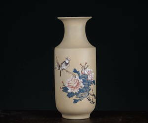 中国宜興　花器　花瓶　白泥　花鳥図彫　H高さ35.2cm 中国宜興款　宜興紫砂