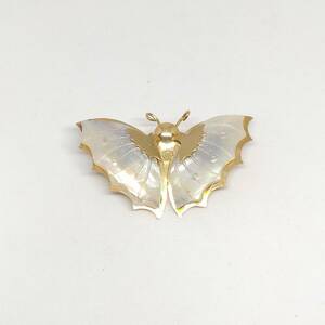 ブローチ 蝶のモチーフ バタフライ ホワイト ゴールドカラー 幅約4cm レディースアクセサリー 【4267】