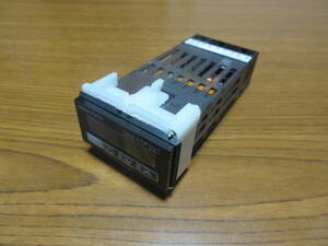 【中古】温度調節器 デジタル調節計 オムロン E5GN-RTC AC100-240V リレー出力