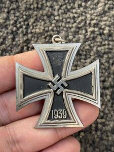 ナチスドイツ 卍 ハーケンクロイツ ネックレス バッジ ブローチ　鍵十字 1939 1813 アンティーク 鉄十字章 アイアンクロス ヒトラー