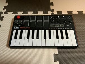 AKAI MPK mini アカイ MIDIキーボード 通電確認済 ジャンク品