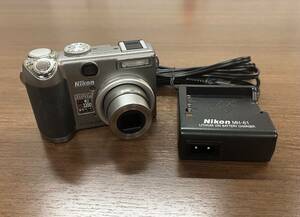 通電確認済★Nikon ニコン/COOLPIX クールピクス P5000　グレー　デジカメ　デジタルカメラ　中古◆管No1059