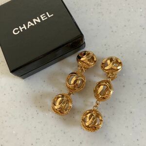 希少モデル　シャネル CHANEL ヴィンテージ イヤリング ゴールド ココ 3連 ボール　ココマーク