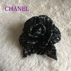 CHANEL シャネル カメリア コサージュ ブローチ アクセサリー ツイード ココマーク ラインストーン 美品