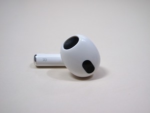 Apple純正 AirPods 第3世代 エアーポッズ MME73J/A 右 イヤホン 右耳のみ　A2565　[R]