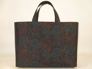 古布　正絹大島紬花柄で作ったたっぷりバッグ