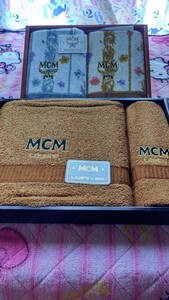 MCM バスタオル、タオルセット ギフト箱入り 未使用