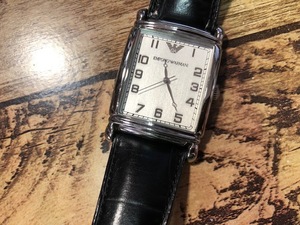 良品 レア 良デザイン EMPORIO ARMANI エンポリオアルマーニ シルバー スクエア 純正革ベルト AR-0231 クオーツ メンズ 腕時計