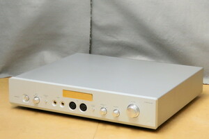 ヘッドフォンアンプ LUX P-700u 標準プラグ・３ピンXLR対応 4W+4W（バランス 32Ω） 1W+1W（アンバランス 32Ω） 動作確認済