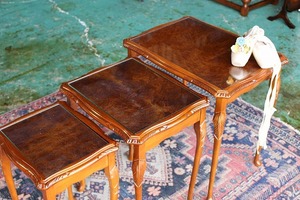 イギリスアンティーク家具 ネストテーブル テーブル コーヒーテーブル サイドテーブル 英国製 R-66a